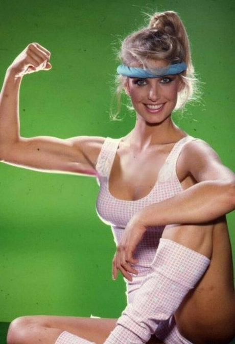 Heather Thomas photo 4