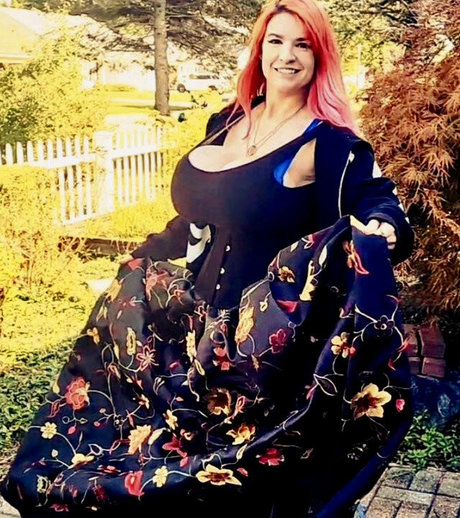 Heidi Corinne photo 6