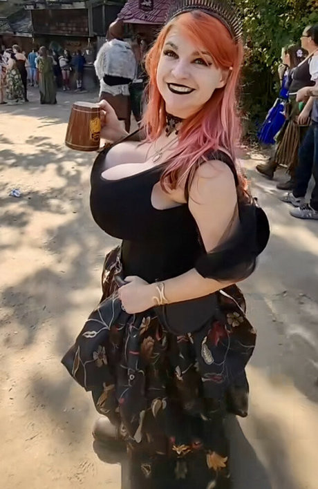 Heidi Corinne photo 7