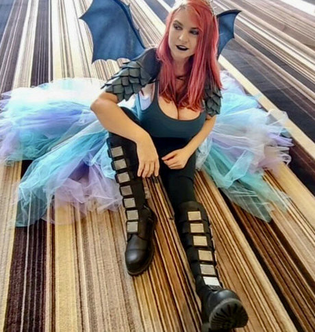 Heidi Corinne photo 8