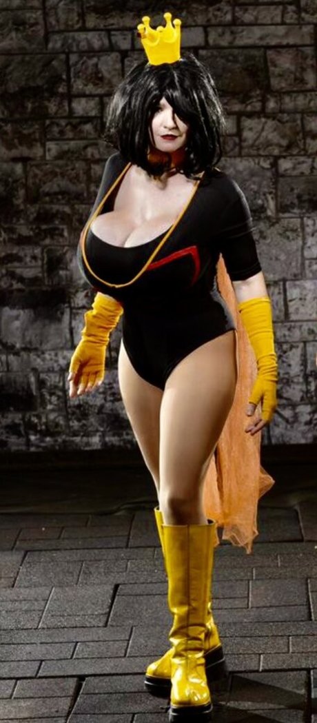 Heidi Corinne photo 15