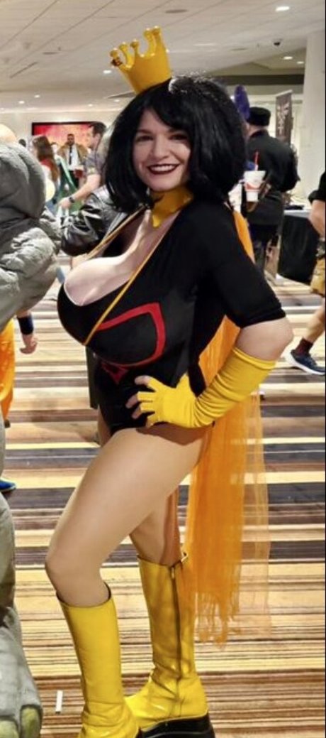 Heidi Corinne photo 17