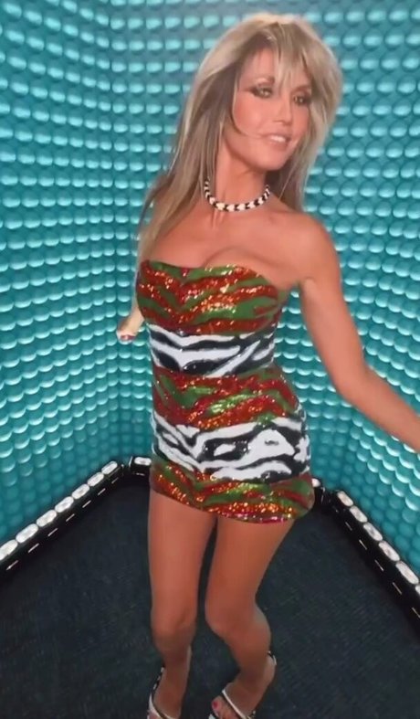 Heidi Klum photo 109