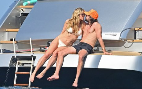 Heidi Klum photo 334