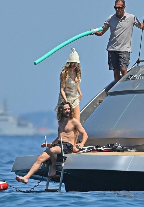 Heidi Klum photo 350