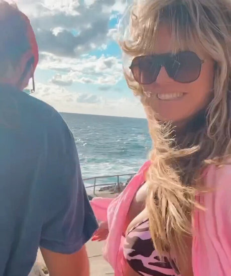 Heidi Klum photo 400