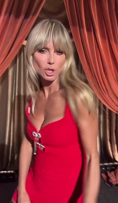 Heidi Klum photo 470