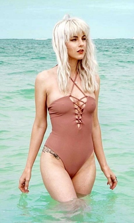 Heidi Mae photo 63