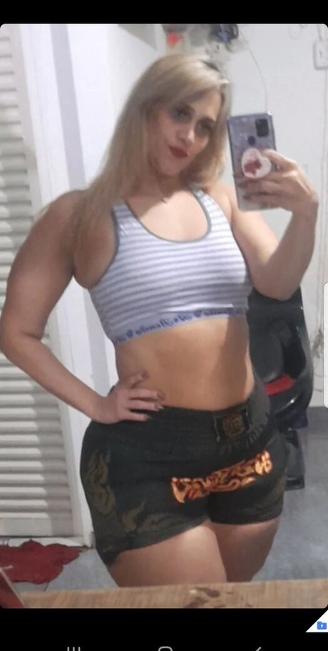 Helen Cristina photo 26