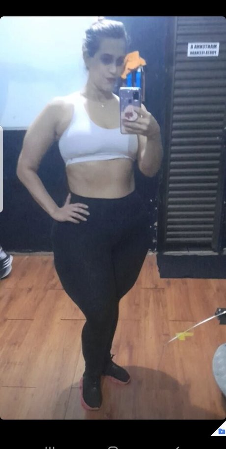 Helen Cristina photo 31