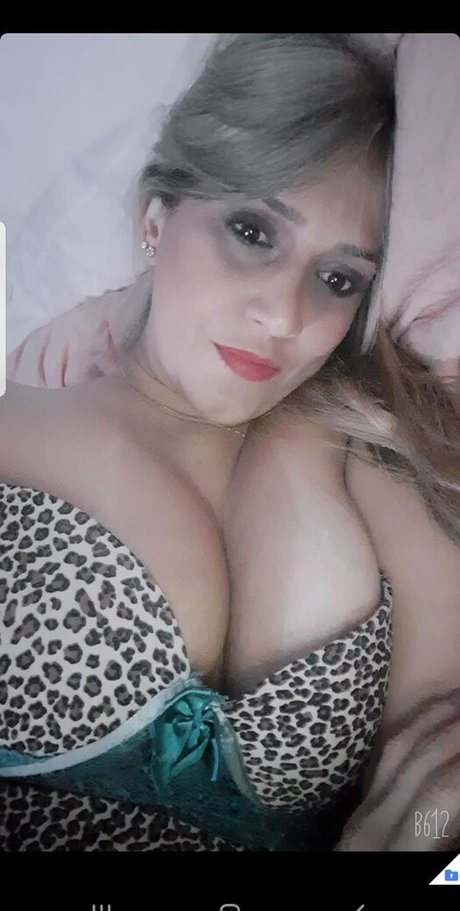 Helen Cristina photo 39