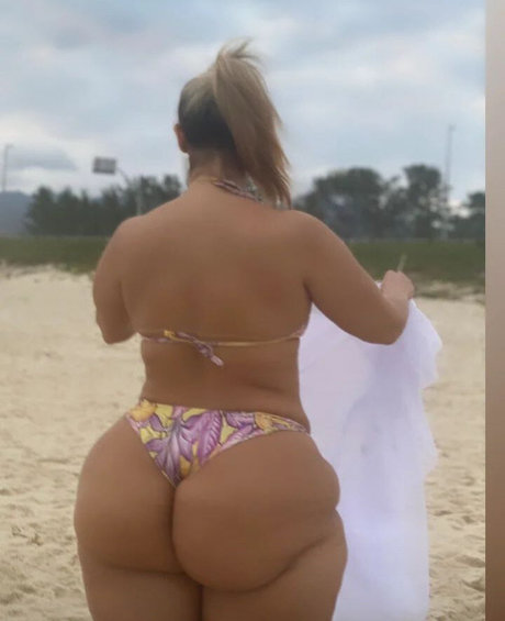 Helen Cristina photo 47