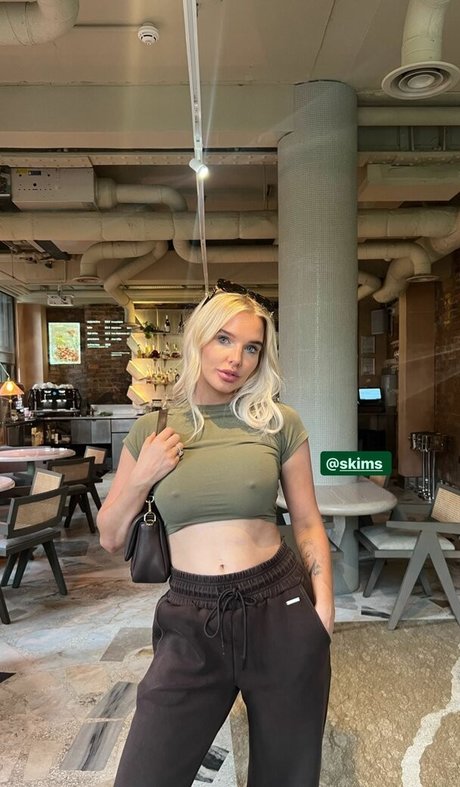 Helen Flanagan photo 48