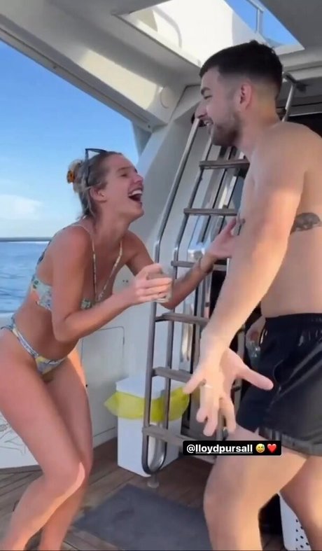 Helen Flanagan photo 117