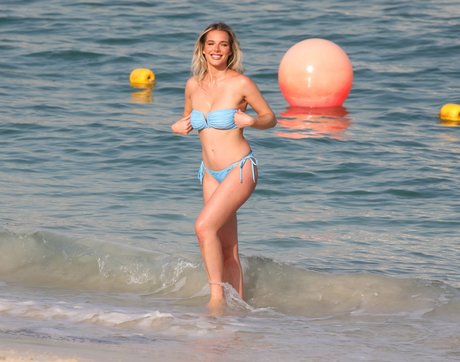 Helen Flanagan photo 122