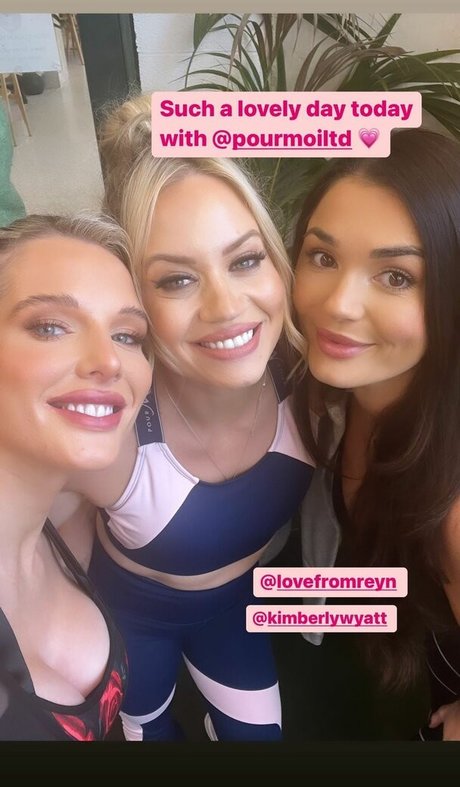 Helen Flanagan photo 157