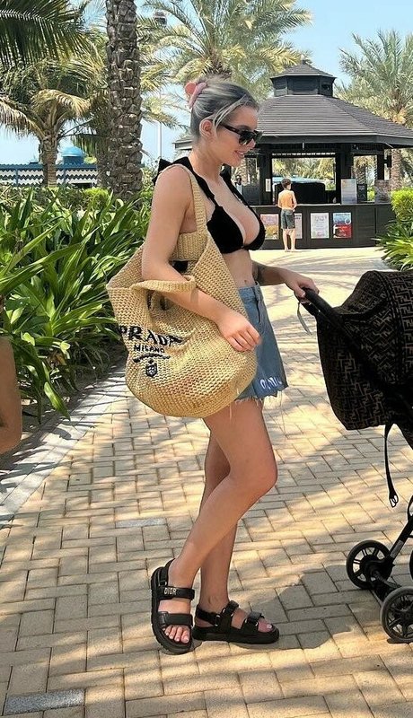 Helen Flanagan photo 218