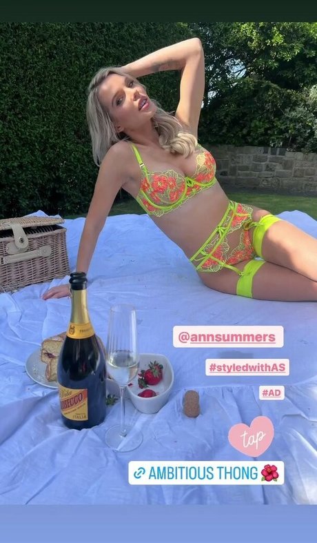 Helen Flanagan photo 290