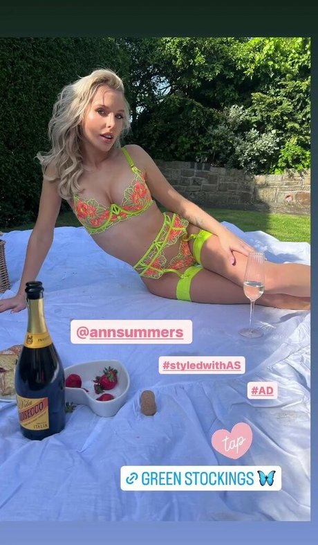 Helen Flanagan photo 291