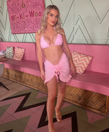 Helen Flanagan photo 374