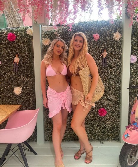 Helen Flanagan photo 380