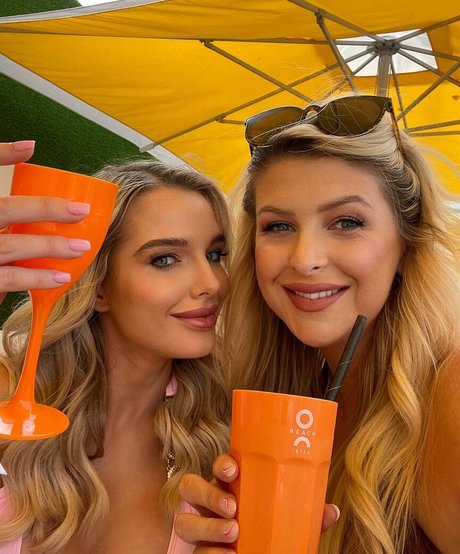 Helen Flanagan photo 385