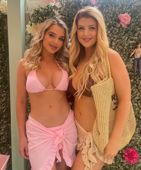 Helen Flanagan photo 386