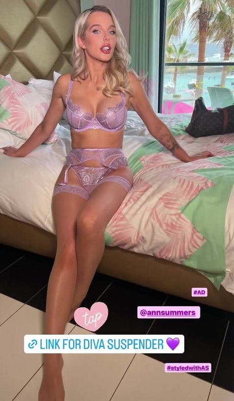 Helen Flanagan photo 399