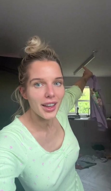 Helen Flanagan photo 403