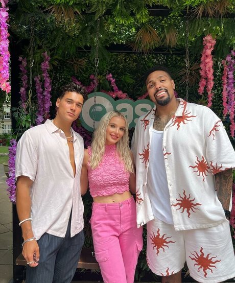 Helen Flanagan photo 456