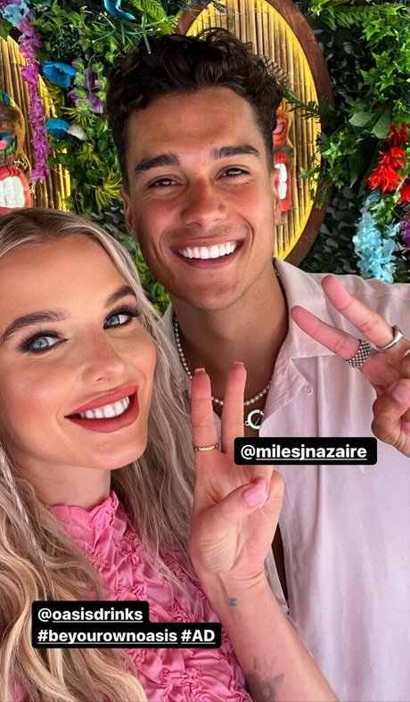 Helen Flanagan photo 459