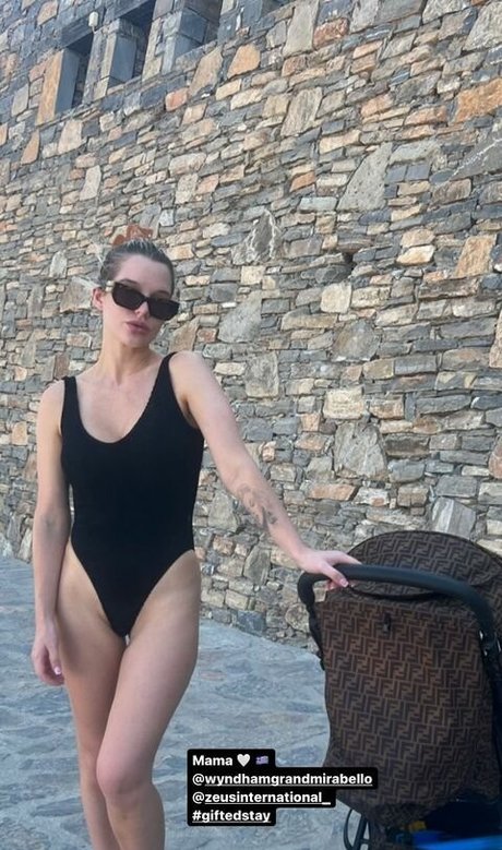 Helen Flanagan photo 538