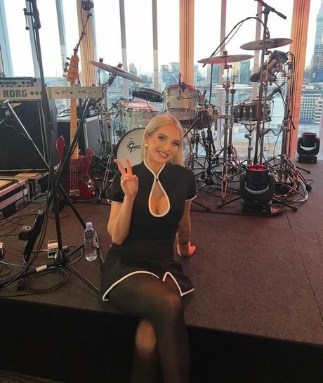 Helen Flanagan photo 570