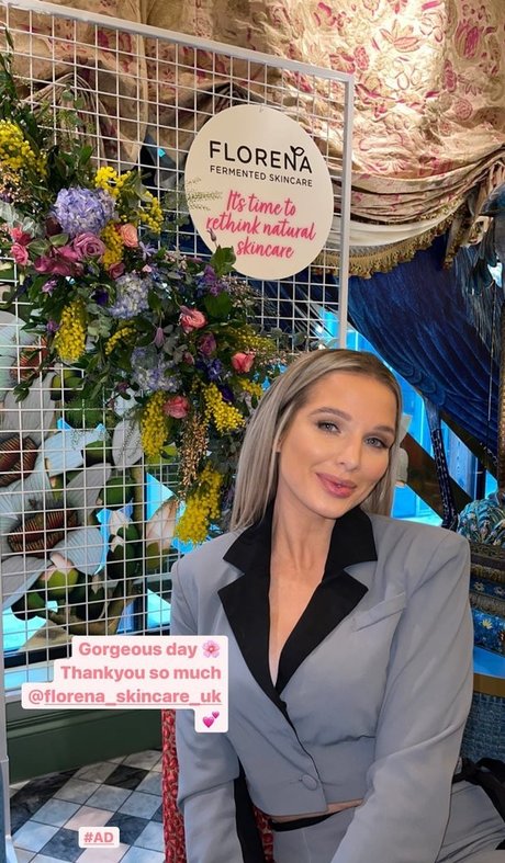 Helen Flanagan photo 588