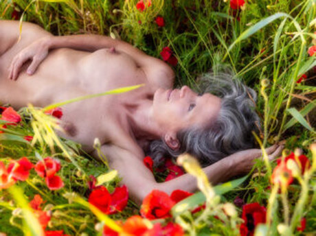 Helen saunders photo 40