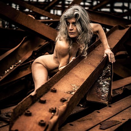 Helen saunders photo 50