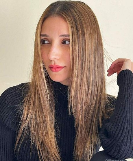 Heli Daruwala photo 7