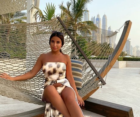 Helia Soltani photo 46