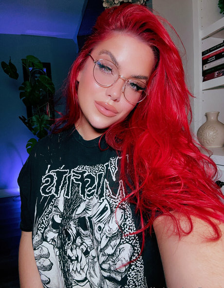 Helloharleyrose photo 812
