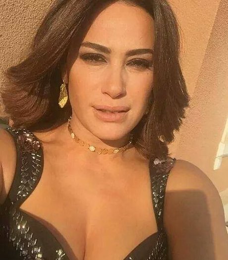 Hend Sabry photo 3