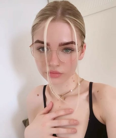 Heyitzrachael photo 2