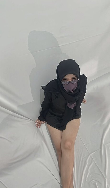 Hijab Camilla photo 81