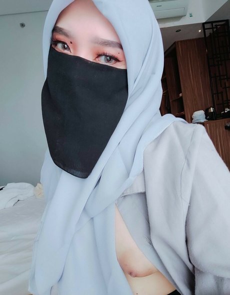 Hijab Camilla photo 101