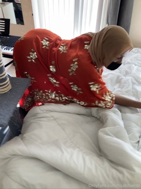 Hijabi Bambi photo 14