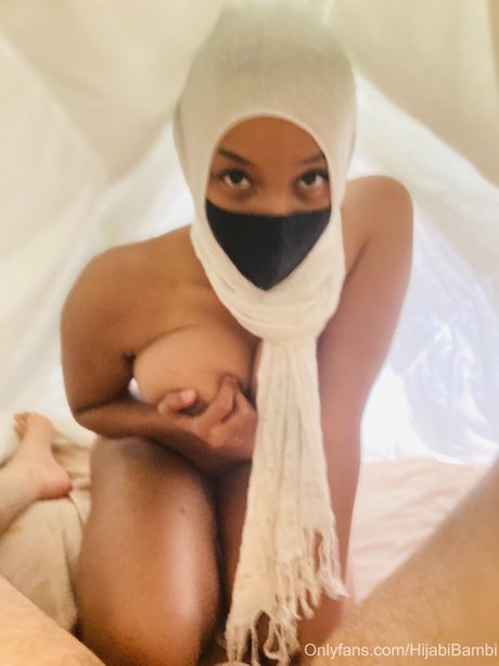 Hijabi Bambi photo 23