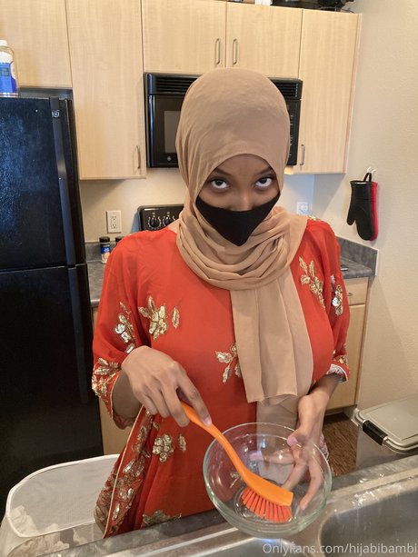 Hijabi Bambi photo 24