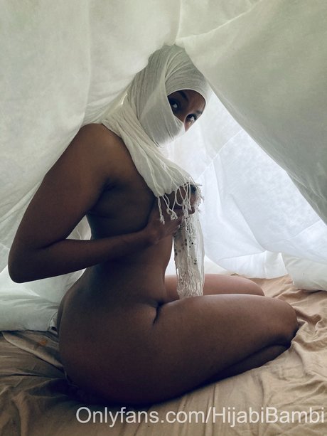 Hijabi Bambi photo 33