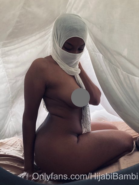 Hijabi Bambi photo 34