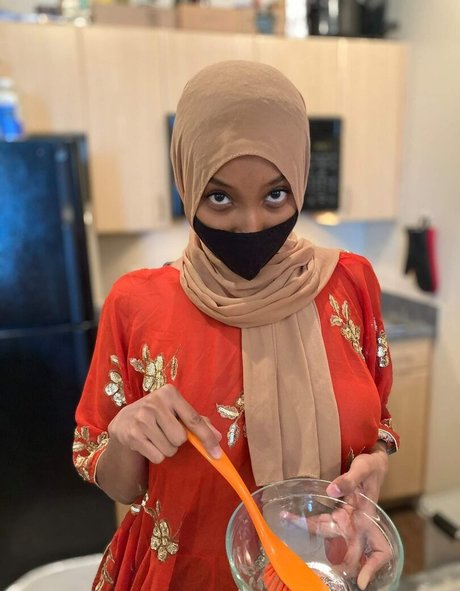 HijabiBambi photo 8