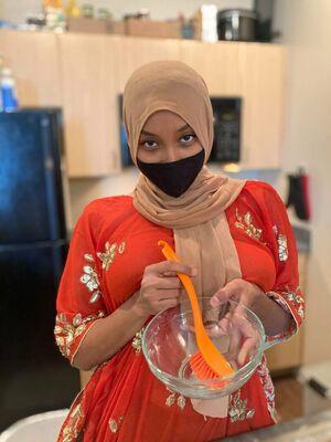 HijabiBambi photo 2